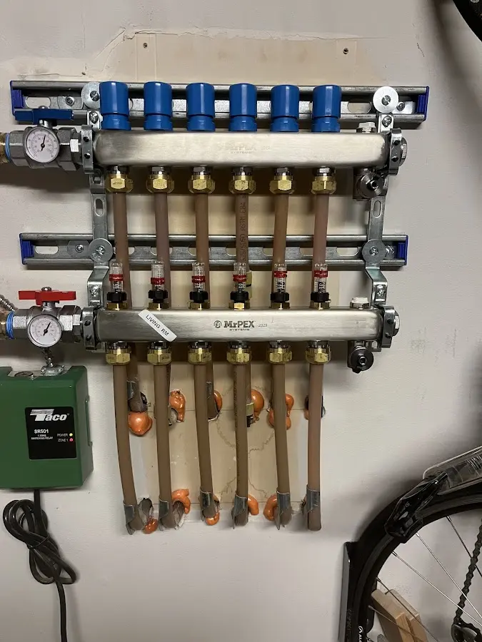 Plumber performing Leak Detection at a residential property in Oildale